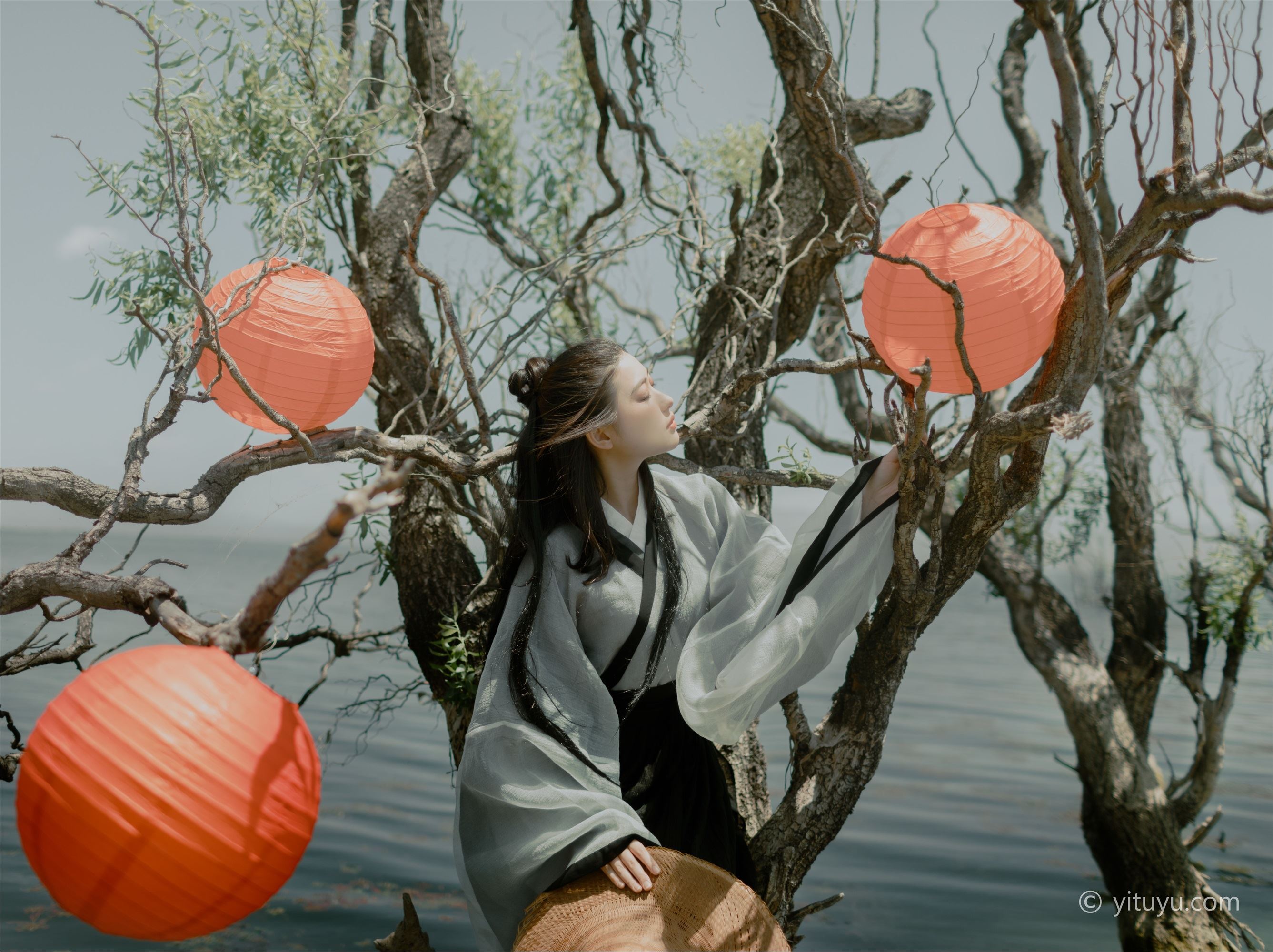 YITUYU艺图语  2021.06.09 风之子 静静